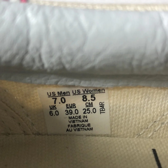 VANS x Disney Minnie Mouse Classic Slip On- Limited Edition - Picture 12 of 12